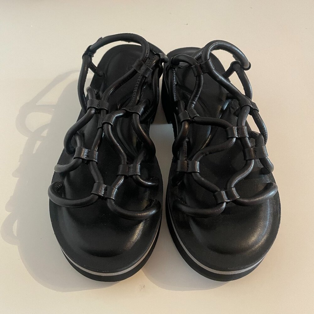 Aerosoles CHAYA Black Leather Platform Strappy Fisherman sandals Size 6 - New